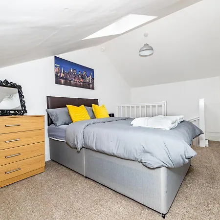 Apartment Bradford